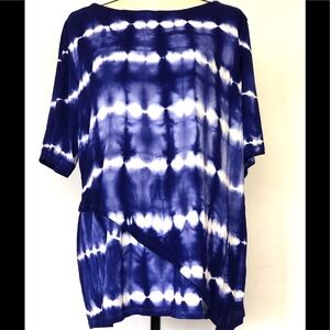 Chico’s Zenergy Uneven Hem Bleach Dye blouse/tunic Sz 3-XL